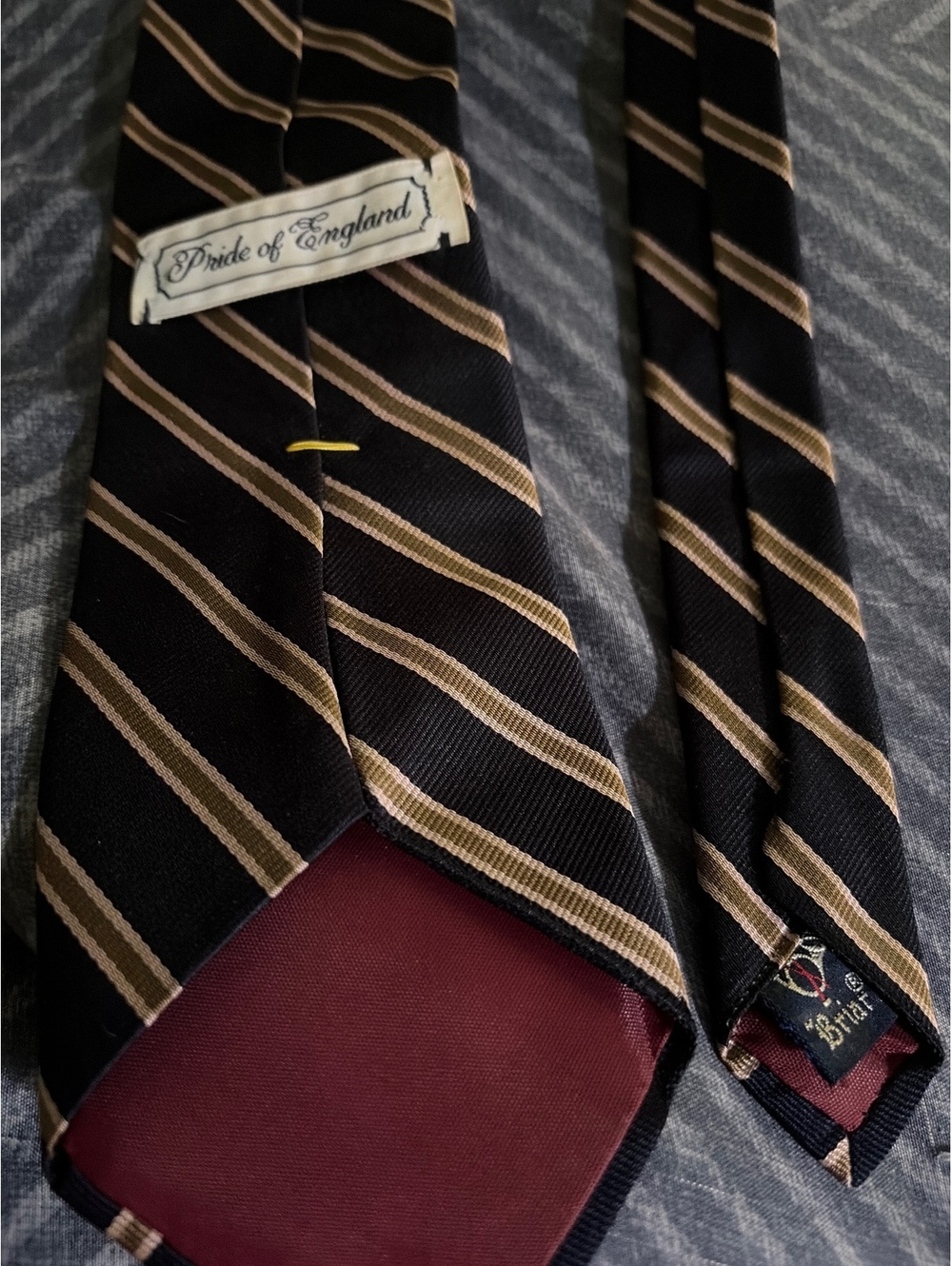 Pride of England Vintage Striped Silk Tie